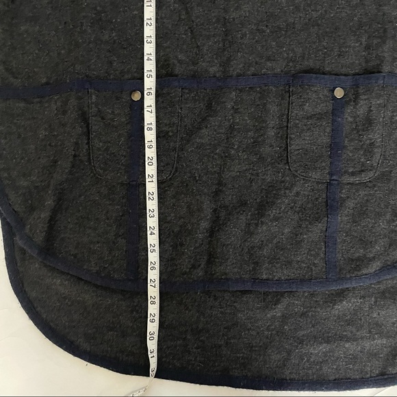 Anthropologie Moth Jolas Hooded Cape Poncho Gray 100% Wool Size S/M - Picture 10 of 13